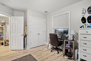 157 W Sixth St, Boston, MA 02127 - Photo 32