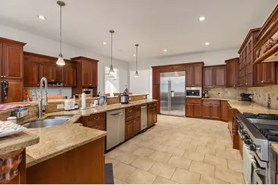 Six Ashley Court, Lynnfield, MA 01940 - Photo 8