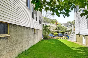 16-18 Russell Rd, Newton, MA 02458 - Photo 40