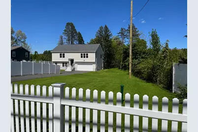 272 S Main St, Hopedale, MA 01747 - Photo 4