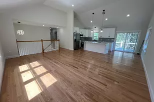272 S Main St, Hopedale, MA 01747 - Photo 10
