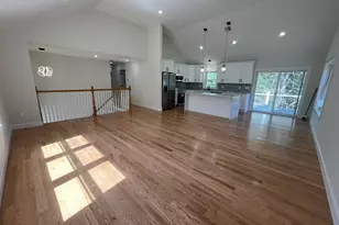 272 S Main St, Hopedale, MA 01747 - Photo 10