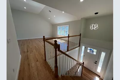 272 S Main St, Hopedale, MA 01747 - Photo 6