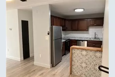 1000 Lexington #15, Waltham, MA 02452 - Photo 2