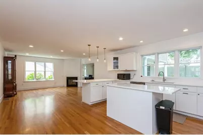 37 Philbrick Rd, Newton, MA 02459 - Photo 8