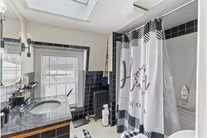142 Hamilton St, Southbridge, MA 01550 - Photo 10