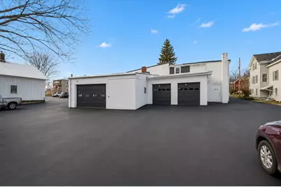 142 Hamilton St, Southbridge, MA 01550 - Photo 32