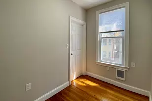 124 Trenton St, Boston, MA 02128 - Photo 16