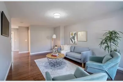 348 South Rd #1, Bedford, MA 01730 - Photo 2