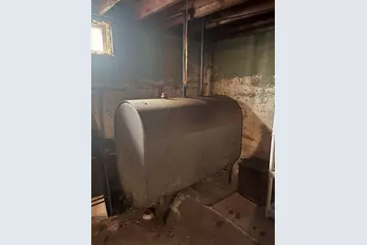 349 Oak St, Clinton, MA 01510 - Photo 8