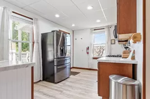 28 Lakewood St, Worcester, MA 01603 - Photo 6