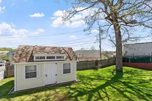 28 Lakewood St, Worcester, MA 01603 - Photo 36