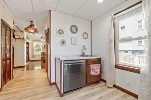28 Lakewood St, Worcester, MA 01603 - Photo 8