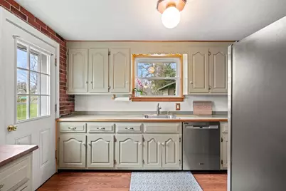 15 Waterman, Auburn, MA 01501 - Photo 8