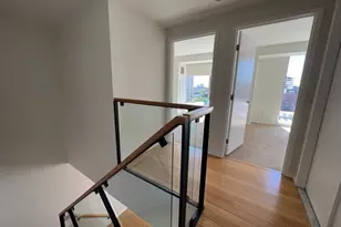 2 Earhart St, Cambridge, MA 02141 - Photo 10