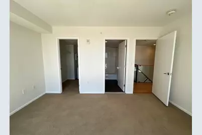 2 Earhart St #910, Cambridge, MA 02141 - Photo 12