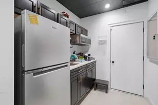 284 Broadway, Fall River, MA 02721 - Photo 10