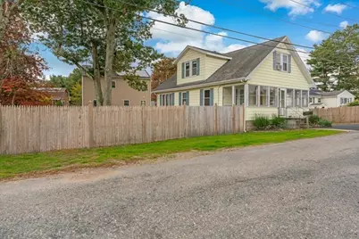 34 Julian Rd, Randolph, MA 02368 - Photo 4