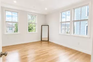50 Waverly, Boston, MA 02135 - Photo 12