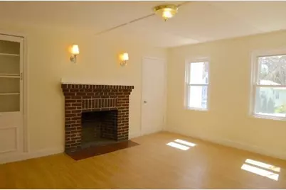 193-195 Weston St #195, Waltham, MA 02453 - Photo 4