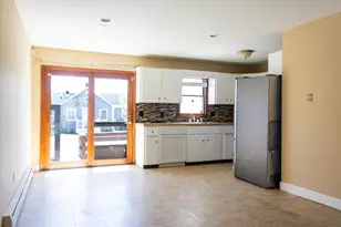 37 Blendall St, Brockton, MA 02302 - Photo 4