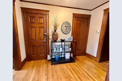 15 Stetson St #1, Brookline, MA 02446 - Photo 2