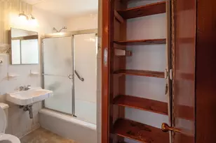 17 McBride St, Springfield, MA 01104 - Photo 22