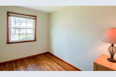 17 McBride St, Springfield, MA 01104 - Photo 16