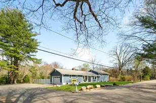 118 North St, Grafton, MA 01519 - Photo 2