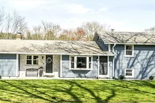 118 North St, Grafton, MA 01519 - Photo 2