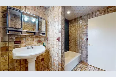 298 River St #298, Newton, MA 02465 - Photo 14