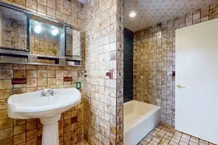 298 River St, Newton, MA 02465 - Photo 14