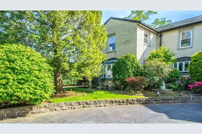 298 River St #298, Newton, MA 02465 - Photo 2
