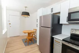 137 Winthrop St, Framingham, MA 01702 - Photo 2