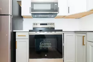 137 Winthrop St, Framingham, MA 01702 - Photo 4