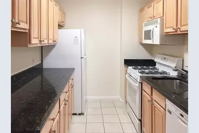 33 Pond Ave #309, Brookline, MA 02445 - Photo 4
