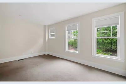 151 Amity St #2, Amherst, MA 01002 - Photo 8