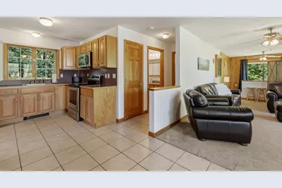 1 Kozera Ave, Hadley, MA 01035 - Photo 24
