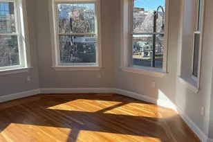 3 Alton, Brookline, MA 02446 - Photo 2
