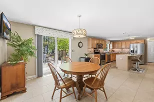 10 Horseshoe Ln, Clinton, MA 01510 - Photo 8