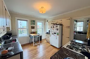 92 Wallingford Rd, Boston, MA 02135 - Photo 4