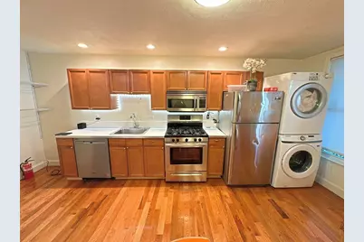130 W 8th St #1A, Boston, MA 02127 - Photo 4