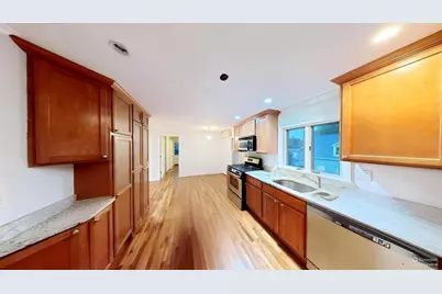 121 Sciarappa St #3, Cambridge, MA 02141 - Photo 8