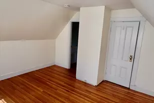 47 Summer St, Medford, MA 02155 - Photo 6