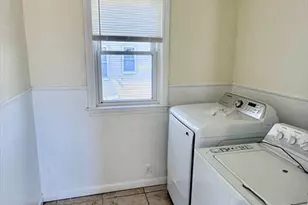 47 Summer St, Medford, MA 02155 - Photo 4