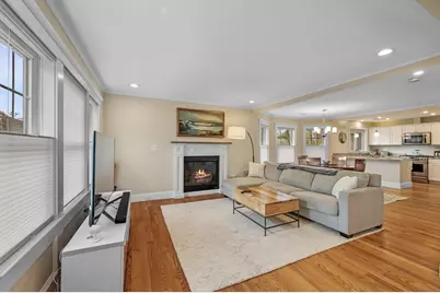 52 Ashland St #52, Medford, MA 02155 - Photo 2
