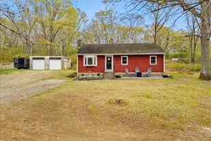 9 Hillside Ave, Berkley, MA 02779 - Photo 2