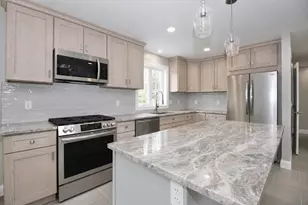 47 Seth Daniel Dr, New Bedford, MA 02745 - Photo 4