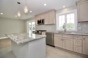 47 Seth Daniel Dr, New Bedford, MA 02745 - Photo 6