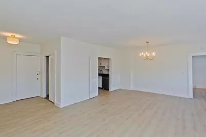 140 Chestnut St #404, Springfield, MA 01103 - Photo 2